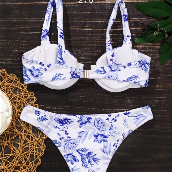 Blue floral bikini - Picture 4 of 6